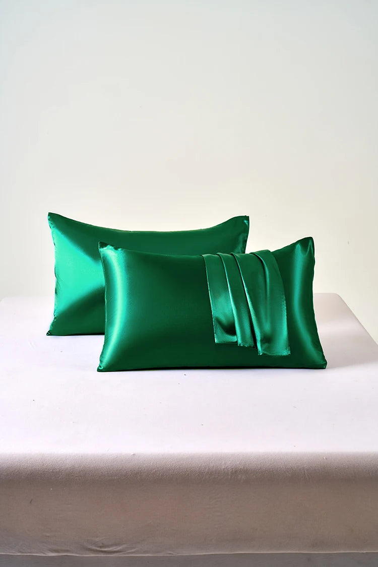 2pcs Satin Pillowcase for Skin and Hair, Satin Pillow Cases Set of 2 Soft Breathable Smooth Cooling Pillow Covers for Sleeping