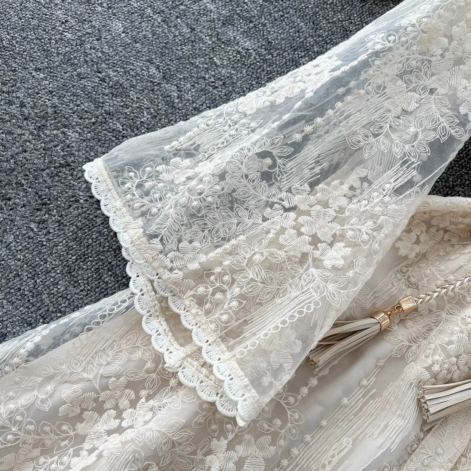 French Luxury Fashion Flower Mesh Embroidery Dress High Quality Women Stand Long Flare Sleeve Ruffles Belt Party Long Vestidos
