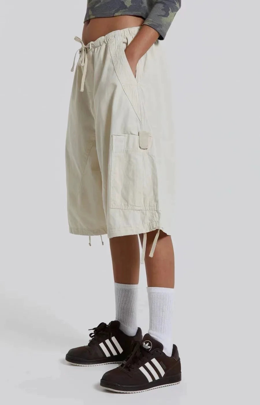 Short work pants, casual knee-length shorts, loose straight tube, relaxed wide-leg, and distressed shorts.