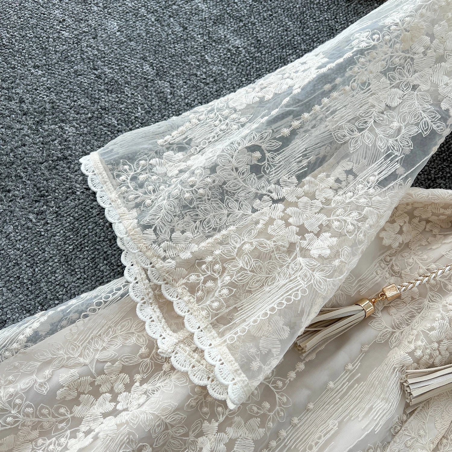 French Luxury Fashion Flower Mesh Embroidery Dress High Quality Women Stand Long Flare Sleeve Ruffles Belt Party Long Vestidos