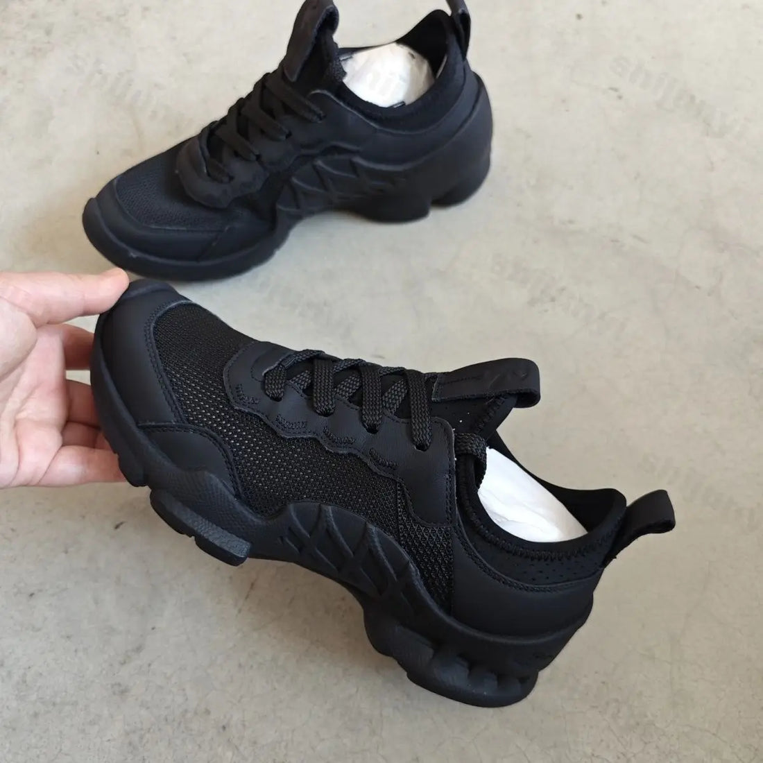 Men Sneakers 2026 Summer Autumn New Mesh Breathable Outdoor Casual Sports Shoes Lightweight Comfortable Lace Up Vulcanized Shoes