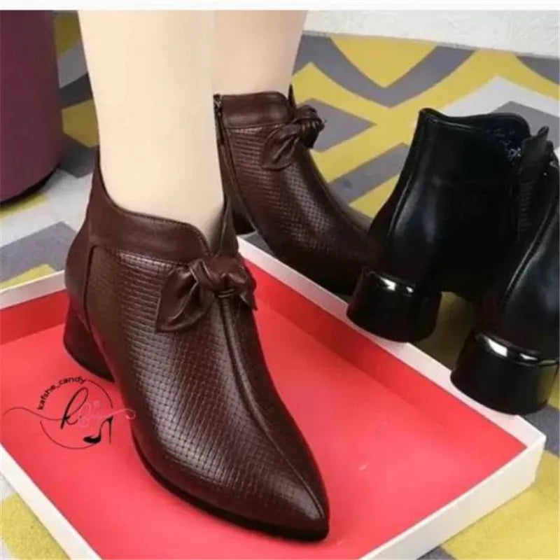 Women Barefoot Shoes Short Boots Ankle 2022 Spring New Female Casual Thick Soled Shoes Genuine Leather Designer Pumps Shoes