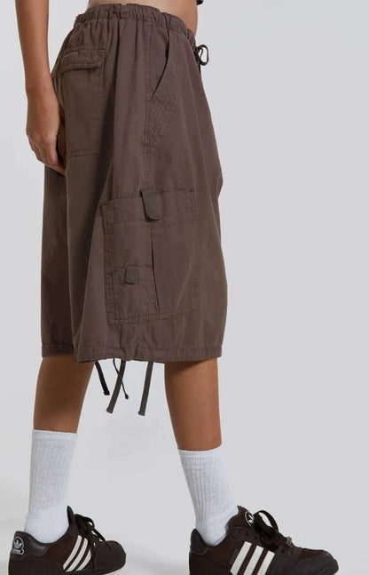 Short work pants, casual knee-length shorts, loose straight tube, relaxed wide-leg, and distressed shorts.