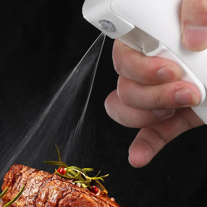 200/300/500m LOil Spray Plastic Household Kitchen Oil Spray Bottle or Oil Brush Nebulizing Mist Filling Cooking Dual Use BBQ