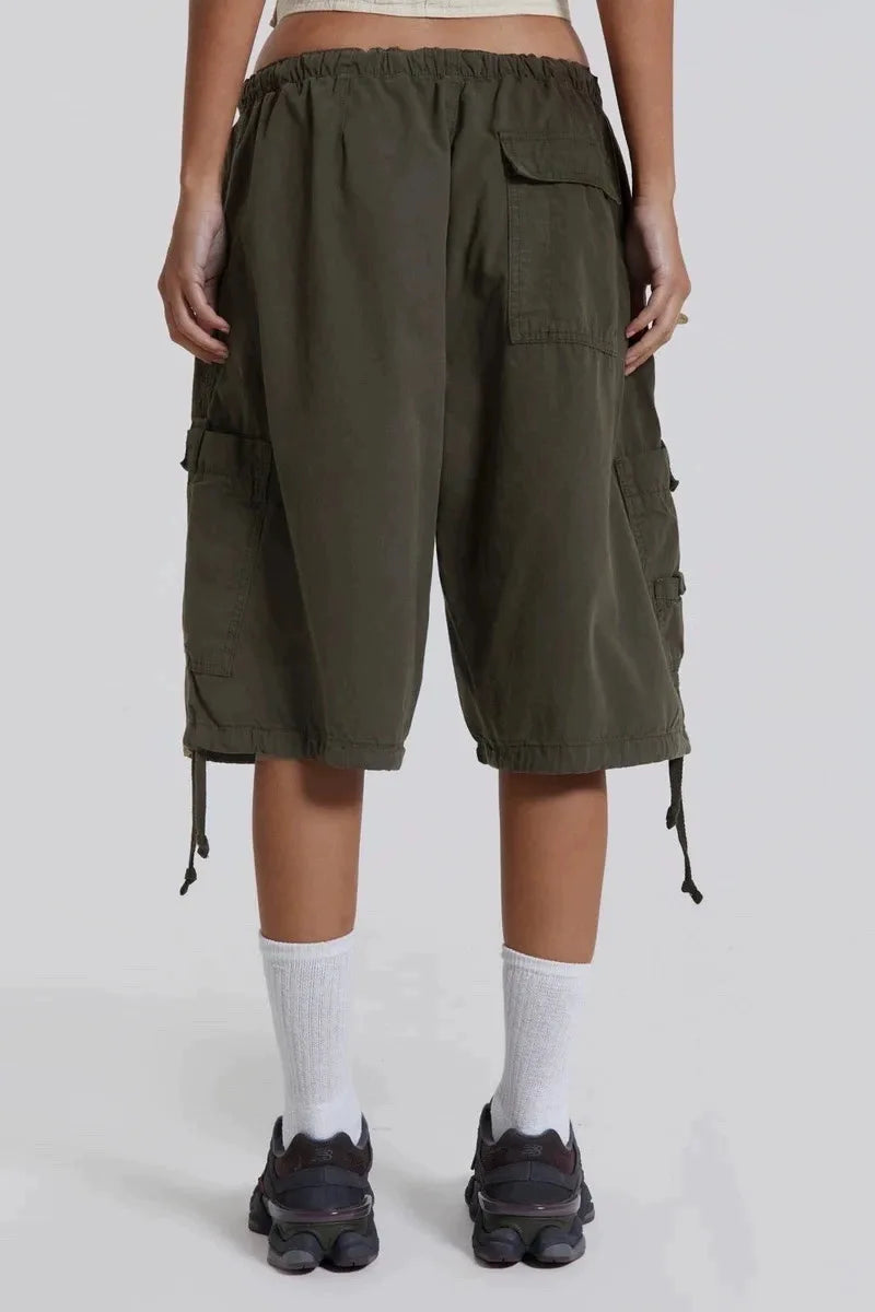 Short work pants, casual knee-length shorts, loose straight tube, relaxed wide-leg, and distressed shorts.